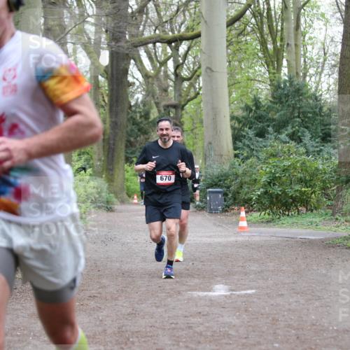 13.04.2025 - Hammer Lauf Jannik Wohlers http://msf.ph/oto/7638670 13.04.2025 12:22:43 Laufen 670 meine-sportfotos.de