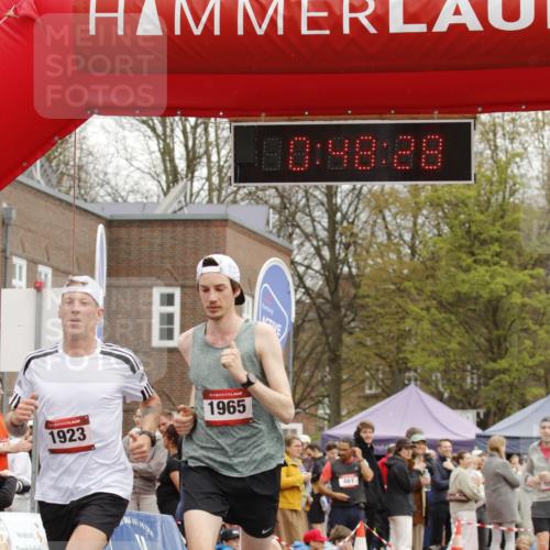 13.04.2025 - Hammer Lauf A. Gomolzig http://msf.ph/oto/7638741 13.04.2025 11:48:27 Ziel 559, 1923, 1965 meine-sportfotos.de