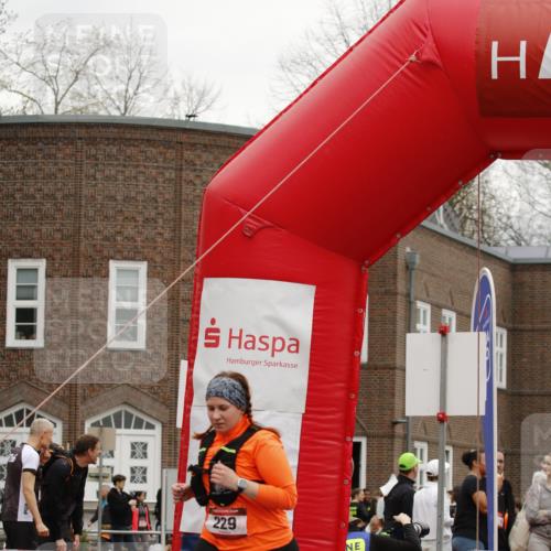 13.04.2025 - Hammer Lauf A. Gomolzig http://msf.ph/oto/7638856 13.04.2025 11:47:08 Ziel 229, 312, 493 meine-sportfotos.de