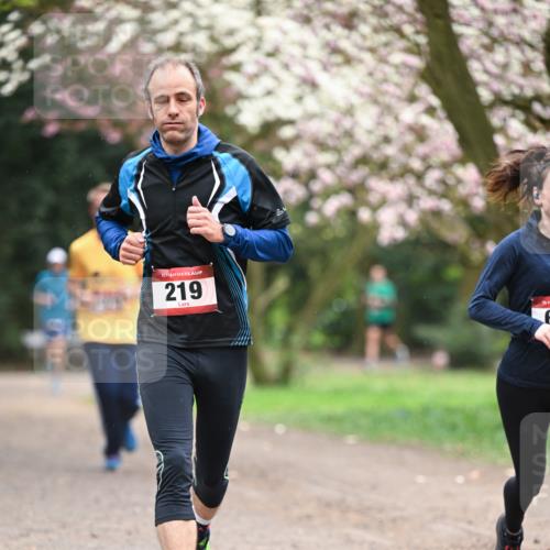 13.04.2025 - Hammer Lauf Dr. Thomas Lammeyer http://msf.ph/oto/7638881 13.04.2025 10:07:42 Laufen 15, 219, 15, 6 meine-sportfotos.de