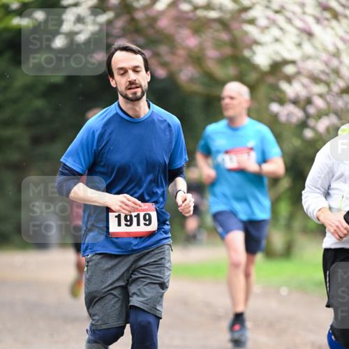 13.04.2025 - Hammer Lauf Dr. Thomas Lammeyer http://msf.ph/oto/7639256 13.04.2025 10:08:11 Laufen 1919 meine-sportfotos.de