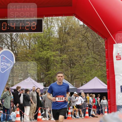 13.04.2025 - Hammer Lauf A. Gomolzig http://msf.ph/oto/7639270 13.04.2025 11:41:27 Ziel 154, 234 meine-sportfotos.de