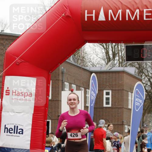 13.04.2025 - Hammer Lauf A. Gomolzig http://msf.ph/oto/7639359 13.04.2025 11:40:11 Ziel 426 meine-sportfotos.de