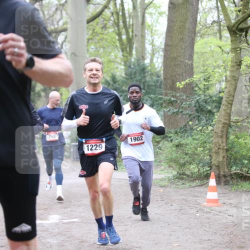 13.04.2025 - Hammer Lauf Jannik Wohlers http://msf.ph/oto/7639425 13.04.2025 10:08:22 Laufen 1743, 54, 769, 1229, 1902 meine-sportfotos.de