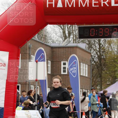 13.04.2025 - Hammer Lauf A. Gomolzig http://msf.ph/oto/7639469 13.04.2025 11:39:20 Ziel 454, 1702, 1950 meine-sportfotos.de