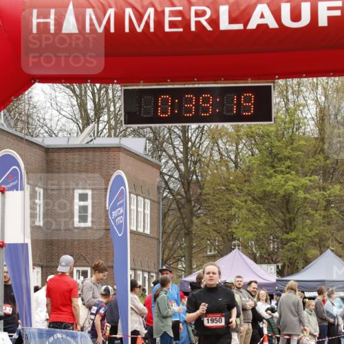 13.04.2025 - Hammer Lauf A. Gomolzig http://msf.ph/oto/7639500 13.04.2025 11:39:18 Ziel 454, 1702, 1950 meine-sportfotos.de