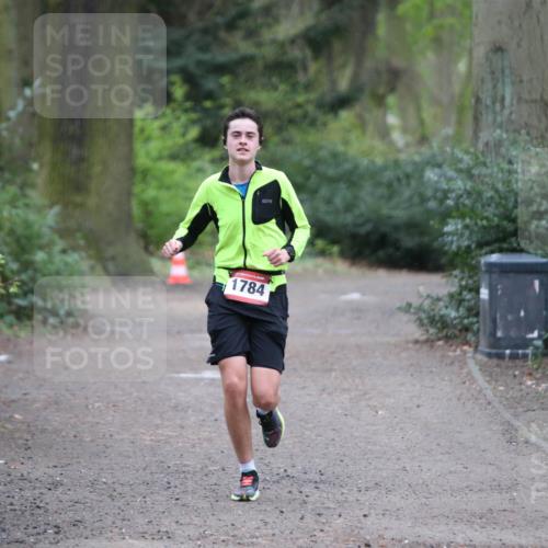 13.04.2025 - Hammer Lauf Jannik Wohlers http://msf.ph/oto/7639592 13.04.2025 12:14:20 Laufen 1784 meine-sportfotos.de