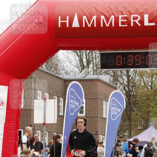13.04.2025 - Hammer Lauf A. Gomolzig http://msf.ph/oto/7639625 13.04.2025 11:39:02 Ziel 5, 172 meine-sportfotos.de