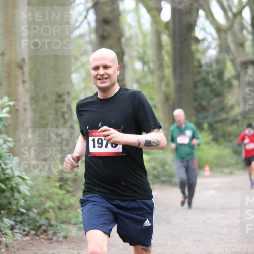13.04.2025 - Hammer Lauf Jannik Wohlers http://msf.ph/oto/7639661 13.04.2025 10:07:59 Laufen 15, 197 meine-sportfotos.de