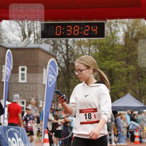 13.04.2025 - Hammer Lauf A. Gomolzig http://msf.ph/oto/7639708 13.04.2025 11:38:23 Ziel 18, 662, 916 meine-sportfotos.de