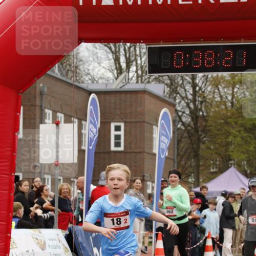 13.04.2025 - Hammer Lauf A. Gomolzig http://msf.ph/oto/7639727 13.04.2025 11:38:19 Ziel 18, 662, 916 meine-sportfotos.de