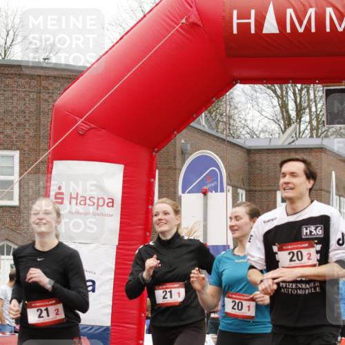 13.04.2025 - Hammer Lauf A. Gomolzig http://msf.ph/oto/7639746 13.04.2025 11:38:00 Ziel 20, 21, 1310 meine-sportfotos.de