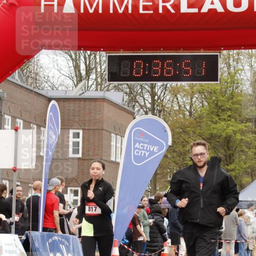 13.04.2025 - Hammer Lauf A. Gomolzig http://msf.ph/oto/7639945 13.04.2025 11:36:49 Ziel 817, 818 meine-sportfotos.de