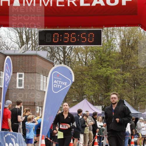 13.04.2025 - Hammer Lauf A. Gomolzig http://msf.ph/oto/7639950 13.04.2025 11:36:48 Ziel 817, 818 meine-sportfotos.de