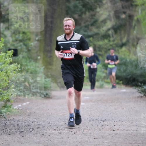 13.04.2025 - Hammer Lauf Jannik Wohlers http://msf.ph/oto/7640184 13.04.2025 12:11:27 Laufen 1727 meine-sportfotos.de