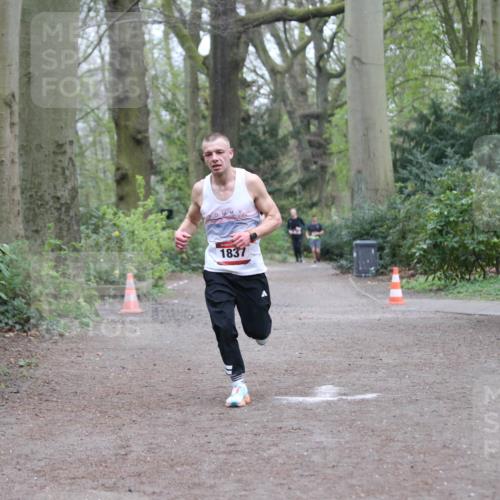 13.04.2025 - Hammer Lauf Jannik Wohlers http://msf.ph/oto/7640190 13.04.2025 12:11:25 Laufen 1837 meine-sportfotos.de