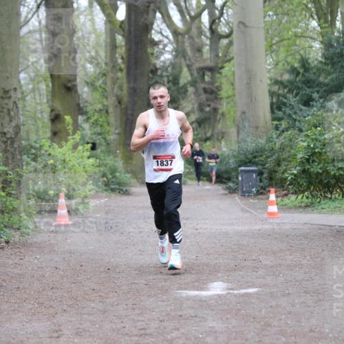 13.04.2025 - Hammer Lauf Jannik Wohlers http://msf.ph/oto/7640202 13.04.2025 12:11:25 Laufen 1837 meine-sportfotos.de