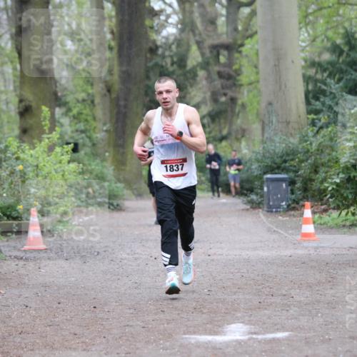 13.04.2025 - Hammer Lauf Jannik Wohlers http://msf.ph/oto/7640208 13.04.2025 12:11:24 Laufen 1837 meine-sportfotos.de