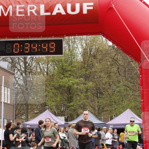 13.04.2025 - Hammer Lauf A. Gomolzig http://msf.ph/oto/7640233 13.04.2025 11:34:47 Ziel 244, 287, 762, 923, 1208, 1331 meine-sportfotos.de