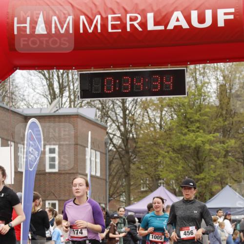 13.04.2025 - Hammer Lauf A. Gomolzig http://msf.ph/oto/7640256 13.04.2025 11:34:33 Ziel 174, 456, 459, 1776, 1946, 1947 meine-sportfotos.de