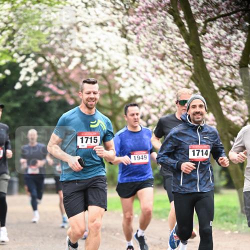 13.04.2025 - Hammer Lauf Dr. Thomas Lammeyer http://msf.ph/oto/7640280 13.04.2025 10:09:23 Laufen 15, 1715, 1949, 15, 1714 meine-sportfotos.de