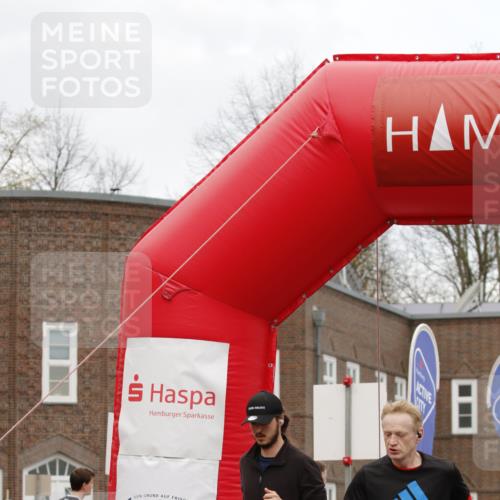 13.04.2025 - Hammer Lauf A. Gomolzig http://msf.ph/oto/7640346 13.04.2025 11:34:08 Ziel 8, 599 meine-sportfotos.de