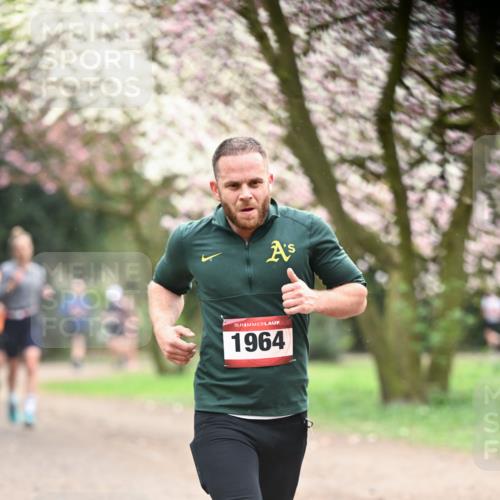 13.04.2025 - Hammer Lauf Dr. Thomas Lammeyer http://msf.ph/oto/7640455 13.04.2025 10:09:30 Laufen 15, 1964 meine-sportfotos.de
