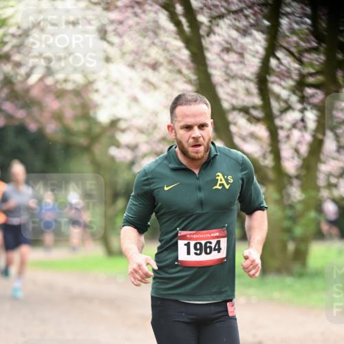 13.04.2025 - Hammer Lauf Dr. Thomas Lammeyer http://msf.ph/oto/7640462 13.04.2025 10:09:30 Laufen 15, 1964 meine-sportfotos.de