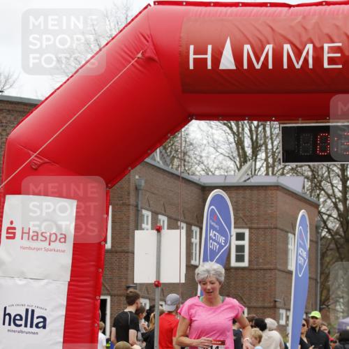13.04.2025 - Hammer Lauf A. Gomolzig http://msf.ph/oto/7640548 13.04.2025 11:32:58 Ziel 414, 571, 572 meine-sportfotos.de