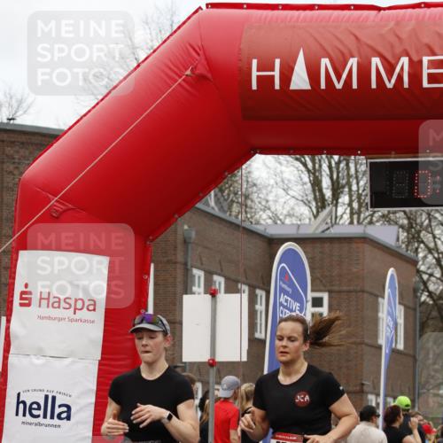 13.04.2025 - Hammer Lauf A. Gomolzig http://msf.ph/oto/7640563 13.04.2025 11:32:54 Ziel 414, 571, 572 meine-sportfotos.de