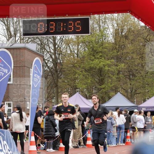 13.04.2025 - Hammer Lauf A. Gomolzig http://msf.ph/oto/7640743 13.04.2025 11:31:34 Ziel 109, 693, 704, 897 meine-sportfotos.de