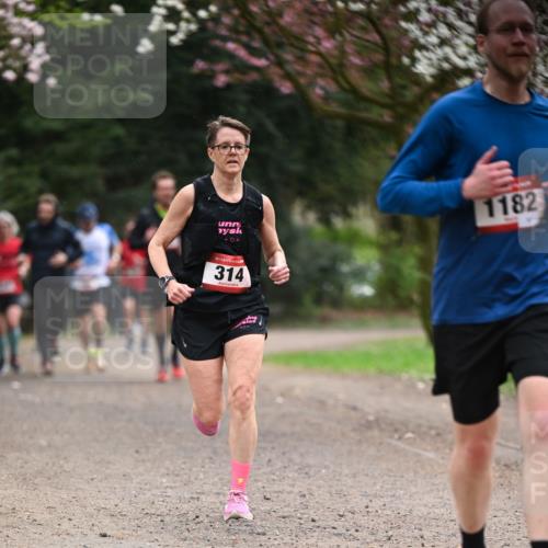 13.04.2025 - Hammer Lauf Dr. Thomas Lammeyer http://msf.ph/oto/7640795 13.04.2025 10:09:44 Laufen 0, 1182, 15, 314 meine-sportfotos.de
