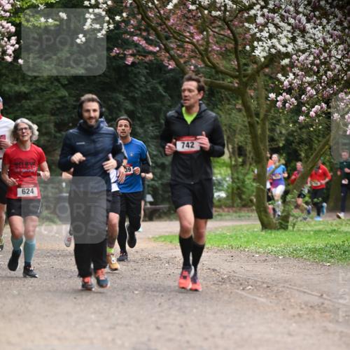 13.04.2025 - Hammer Lauf Dr. Thomas Lammeyer http://msf.ph/oto/7640905 13.04.2025 10:09:48 Laufen 624, 39, 742 meine-sportfotos.de