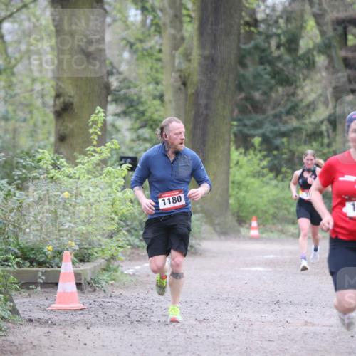 13.04.2025 - Hammer Lauf Jannik Wohlers http://msf.ph/oto/7641042 13.04.2025 10:05:00 Laufen 1180, 1978 meine-sportfotos.de