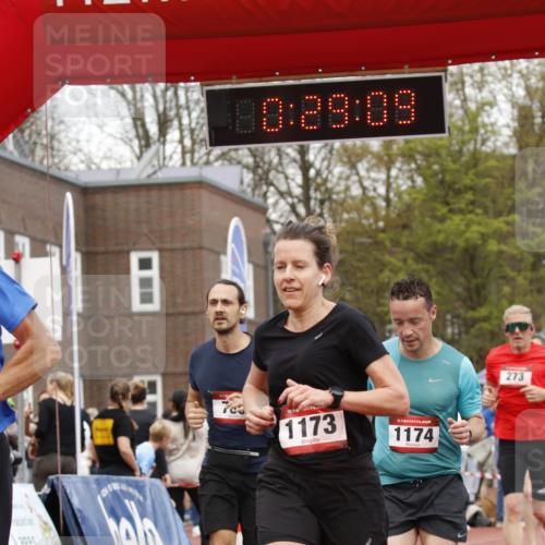 13.04.2025 - Hammer Lauf A. Gomolzig http://msf.ph/oto/7641074 13.04.2025 11:29:07 Ziel 227, 273, 475, 730, 1173, 1174, 1899 meine-sportfotos.de