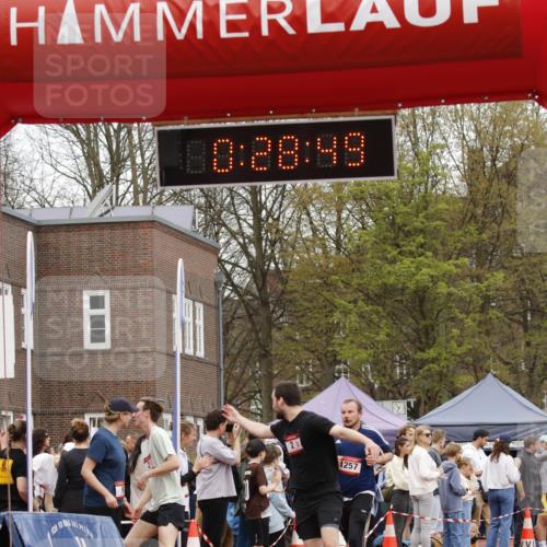 13.04.2025 - Hammer Lauf A. Gomolzig http://msf.ph/oto/7641149 13.04.2025 11:28:48 Ziel 2, 306, 1257 meine-sportfotos.de