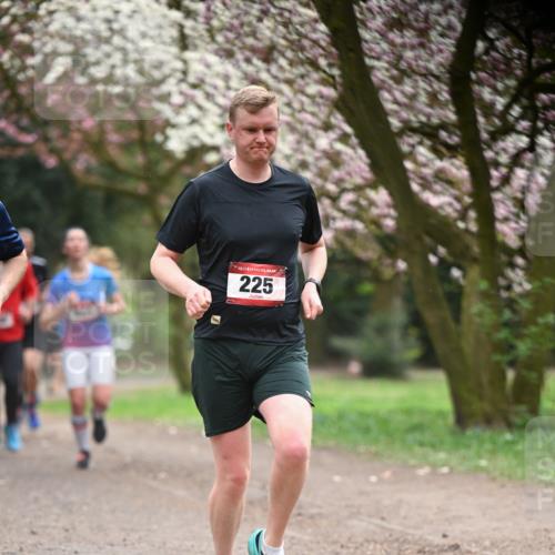 13.04.2025 - Hammer Lauf Dr. Thomas Lammeyer http://msf.ph/oto/7641182 13.04.2025 10:10:01 Laufen 15, 225 meine-sportfotos.de