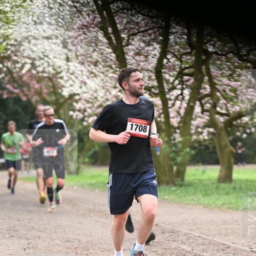 13.04.2025 - Hammer Lauf Dr. Thomas Lammeyer http://msf.ph/oto/7641340 13.04.2025 10:10:12 Laufen 15, 1708 meine-sportfotos.de
