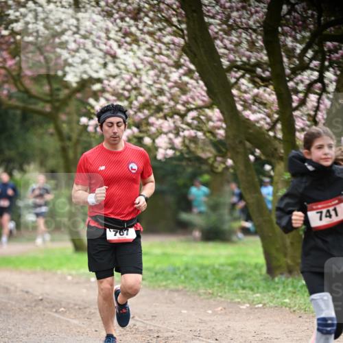 13.04.2025 - Hammer Lauf Dr. Thomas Lammeyer http://msf.ph/oto/7641492 13.04.2025 10:10:25 Laufen 767, 741 meine-sportfotos.de