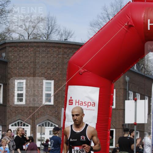 13.04.2025 - Hammer Lauf A. Gomolzig http://msf.ph/oto/7641495 13.04.2025 11:22:39 Ziel 1926 meine-sportfotos.de