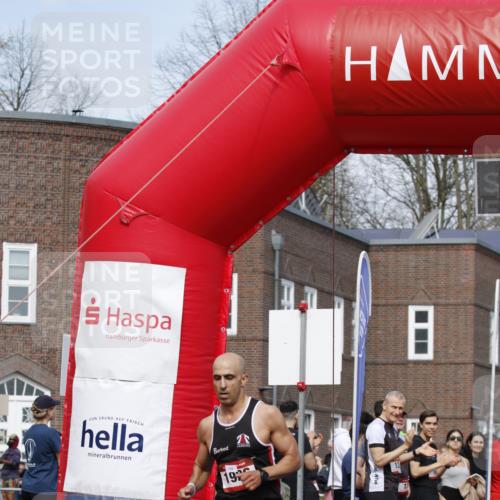 13.04.2025 - Hammer Lauf A. Gomolzig http://msf.ph/oto/7641499 13.04.2025 11:22:39 Ziel 1926 meine-sportfotos.de