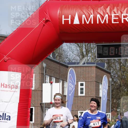 13.04.2025 - Hammer Lauf A. Gomolzig http://msf.ph/oto/7641587 13.04.2025 11:08:18 Ziel 417, 418 meine-sportfotos.de