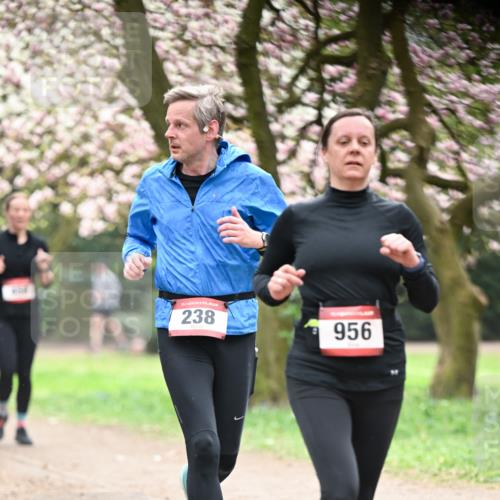 13.04.2025 - Hammer Lauf Dr. Thomas Lammeyer http://msf.ph/oto/7641596 13.04.2025 10:10:31 Laufen 15, 238, 956 meine-sportfotos.de