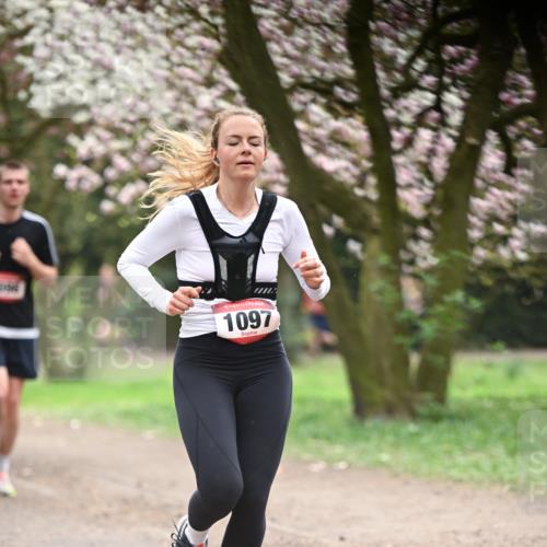 13.04.2025 - Hammer Lauf Dr. Thomas Lammeyer http://msf.ph/oto/7641710 13.04.2025 10:10:37 Laufen 15, 1097 meine-sportfotos.de