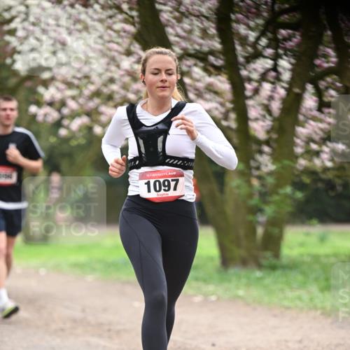 13.04.2025 - Hammer Lauf Dr. Thomas Lammeyer http://msf.ph/oto/7641713 13.04.2025 10:10:38 Laufen 15, 1097 meine-sportfotos.de