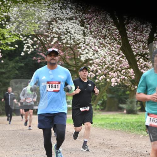 13.04.2025 - Hammer Lauf Dr. Thomas Lammeyer http://msf.ph/oto/7641794 13.04.2025 10:10:44 Laufen 1041, 1841, 286, 162 meine-sportfotos.de
