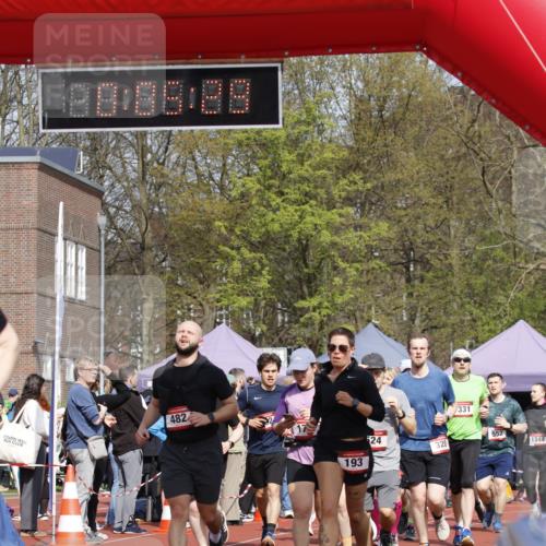 13.04.2025 - Hammer Lauf A. Gomolzig http://msf.ph/oto/7641805 13.04.2025 11:05:28 Ziel 2, 7, 8, 174, 187, 193, 231, 252, 287, 302, 320, 459, 482, 524, 552, 571, 572, 599, 685, 1125, 1331, 1772, 1808, 1810 meine-sportfotos.de