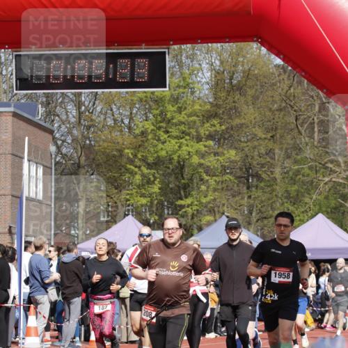 13.04.2025 - Hammer Lauf A. Gomolzig http://msf.ph/oto/7641830 13.04.2025 11:05:22 Ziel 3, 187, 231, 599, 615, 669, 685, 738, 1051, 1772, 1808, 1810, 1897, 1931 meine-sportfotos.de