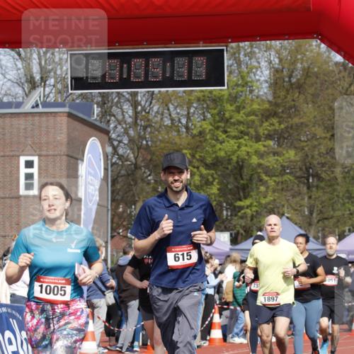 13.04.2025 - Hammer Lauf A. Gomolzig http://msf.ph/oto/7641842 13.04.2025 11:05:16 Ziel 3, 10, 109, 615, 617, 669, 738, 897, 1051, 1086, 1375, 1776, 1897, 1931 meine-sportfotos.de