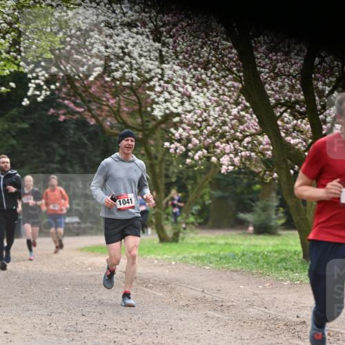 13.04.2025 - Hammer Lauf Dr. Thomas Lammeyer http://msf.ph/oto/7641853 13.04.2025 10:10:48 Laufen 1041 meine-sportfotos.de